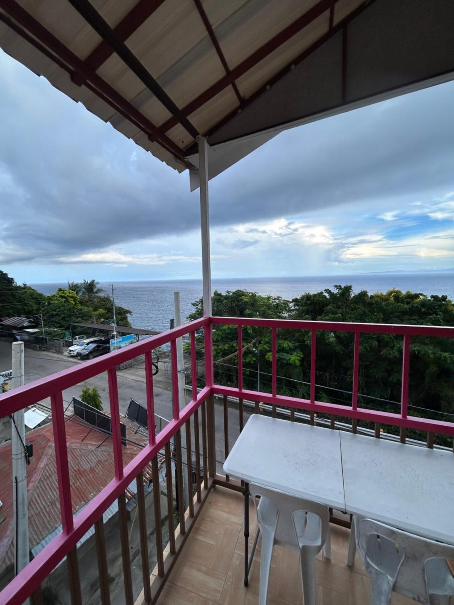 The Biggies Inn Oslob Exterior foto